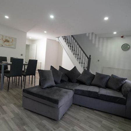 Modern Apartment In Liverpool City Centre Exterior photo